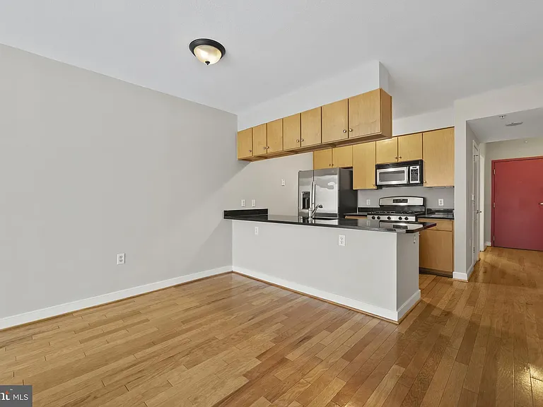 1117 10th St NW #302 — Photo 12
