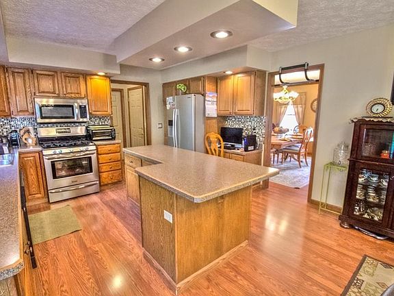 5th image of 5946 Barkwood Ct