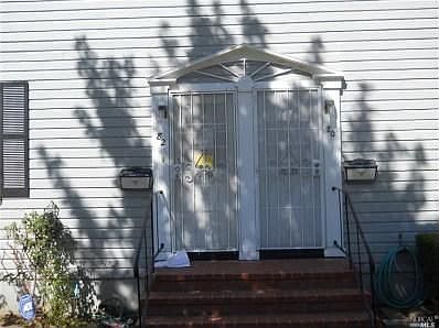 2nd image of 82 Werden St