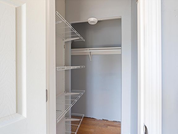 3rd image of 89 W Hollis Street