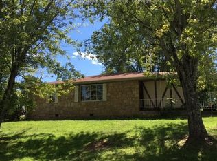 13 James St, Elkview, WV 25071