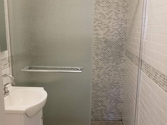 5th image of 84-39 153rd Ave Suite 3K