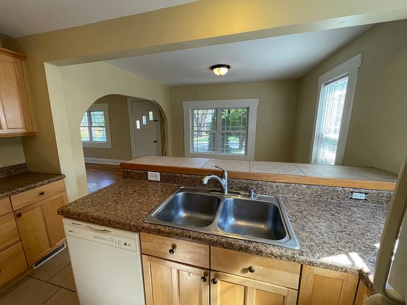 5th image of 255 Sulphur Springs Rd