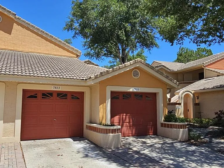 7813 Sugar Bend Dr — Photo 1