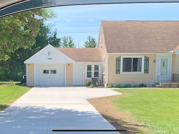 5th image of 1658 1st St