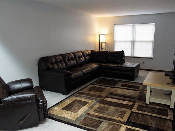4th image of 1082 Saint Moritz Ct
