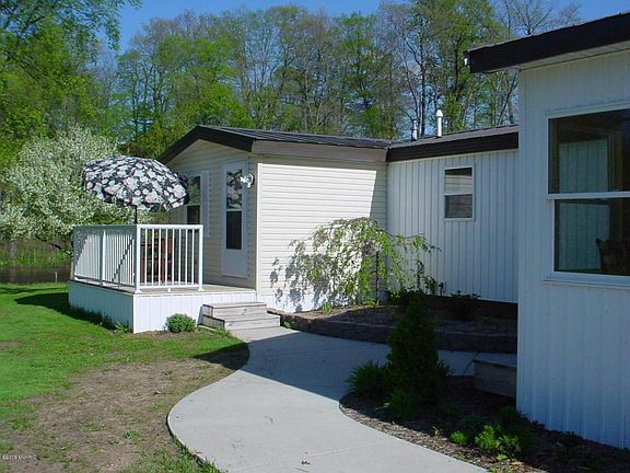 4th image of 501 Heron Dr
