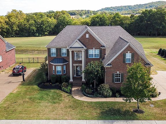 3rd image of 6018 Stags Leap Way