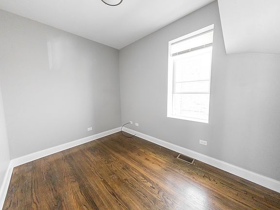 4th image of 2102 Harvey Ave Unit 1
