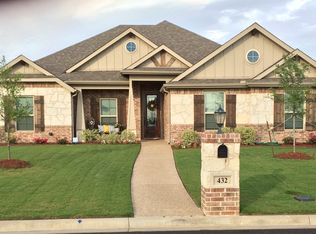 432 Silver Spur Trl, Mc Gregor, TX 76657