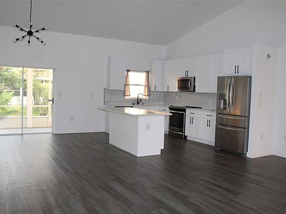 4th image of 602 Cheetah Ln