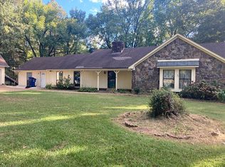 1879 Tina Dr, Hernando, MS 38632
