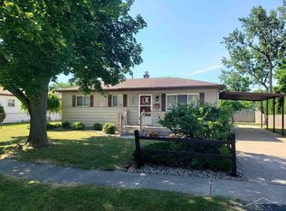 811 Oakview Dr, Saginaw, MI 48604