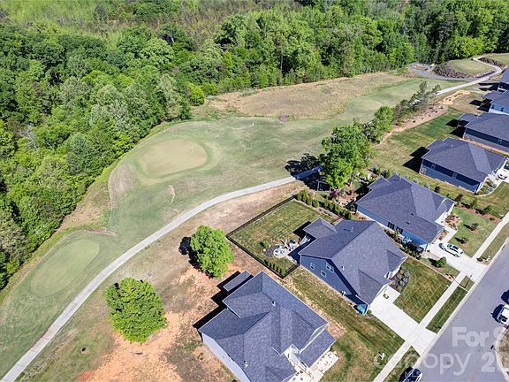 3rd image of 11728 Glenwood Dr