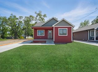 2527 Shaw St, Des Moines, IA 50317