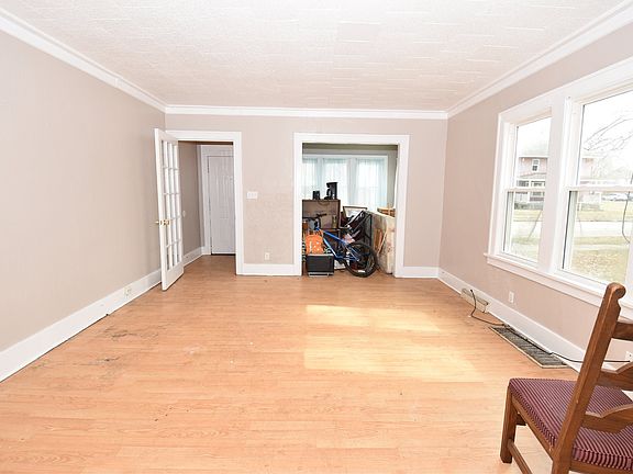 2nd image of 721 Cleveland Ave #723