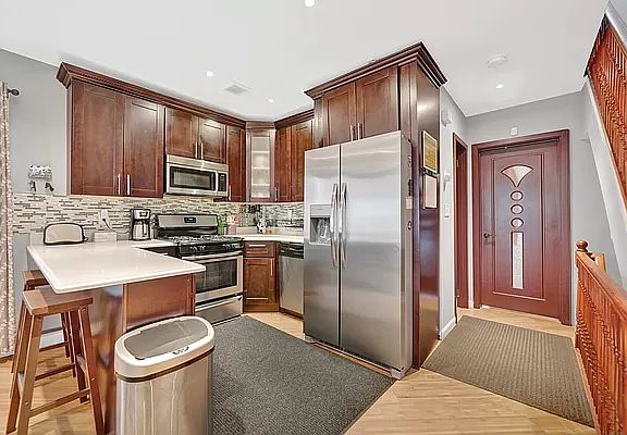 2nd image of 10728 128th St