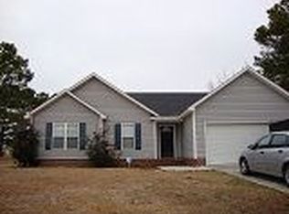 205 Hominy Ct, Hubert, NC 28539