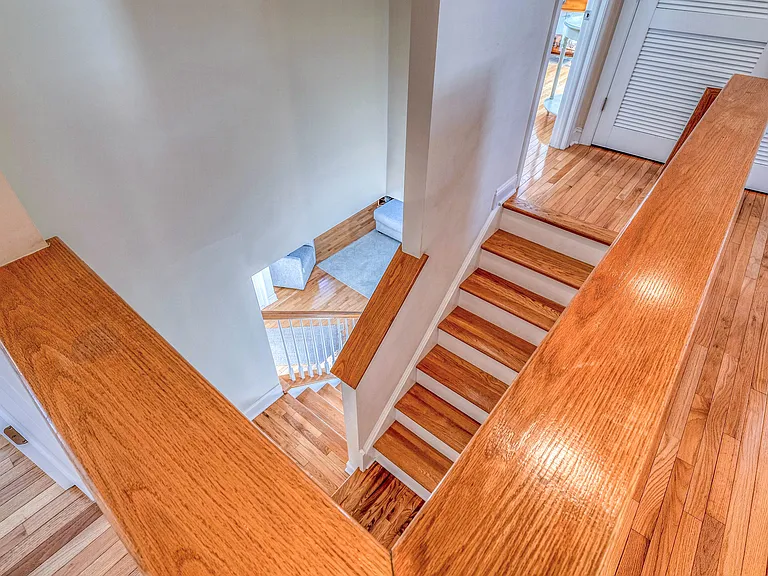 119 N Belmont Ave — Photo 28