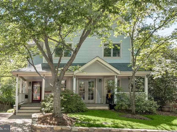 130 Grant Ave, Takoma Park, MD 20912