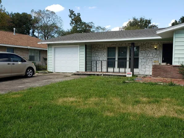 5611 Bellfort St #1/2, Houston, TX 77033