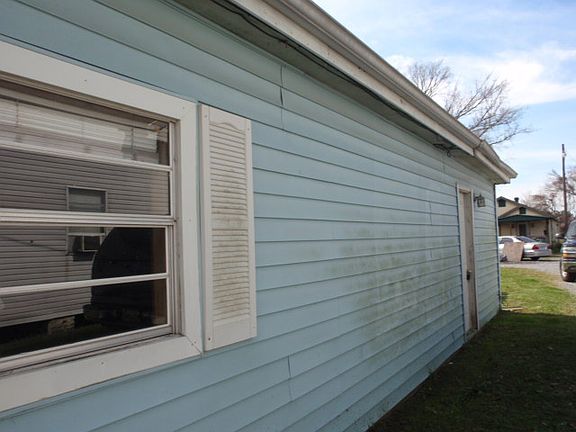 4th image of 160 Louisiana St