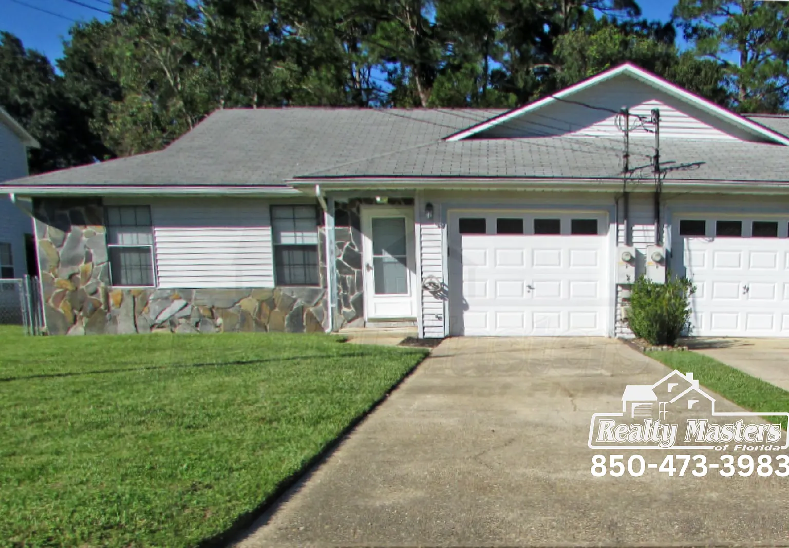 2 bed, 1.5 bath, 1021 sqft, $1,250 — Photo 1