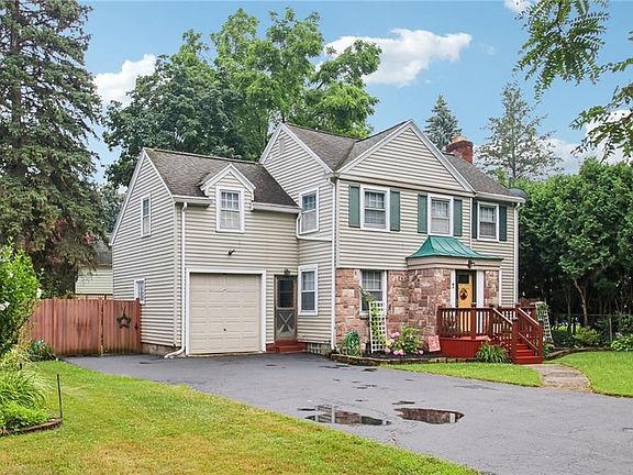 2nd image of 38 Kiniry Dr