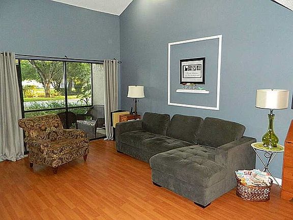 4th image of 1625 Cypress Pointe Dr