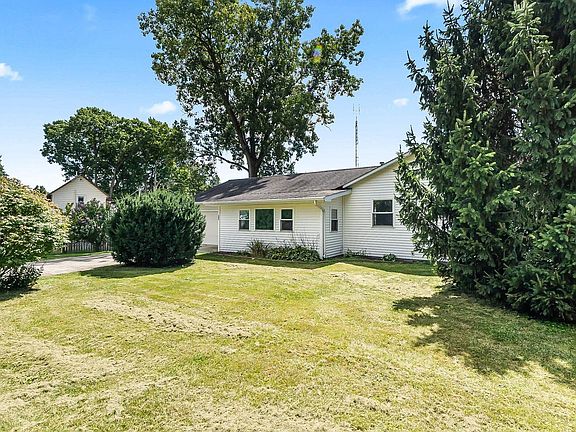 2nd image of 303 Orchard Hill Dr