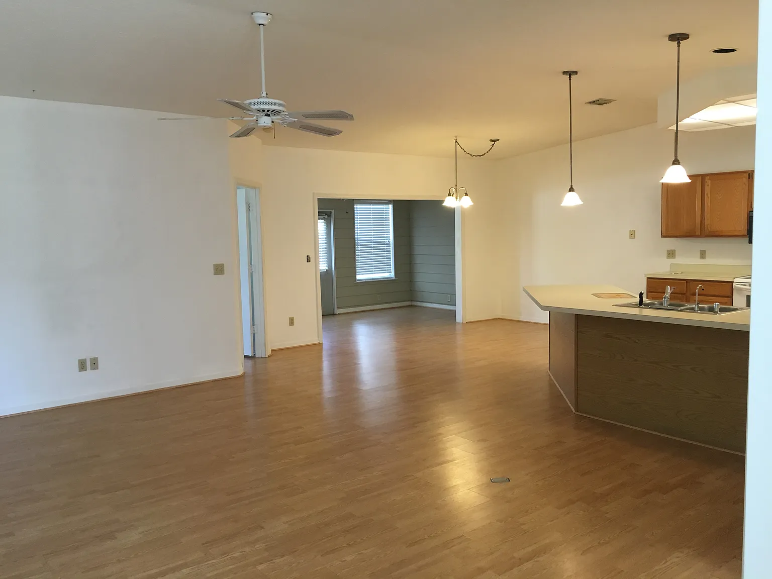 1322 Cypress Bend Cir — Photo 2