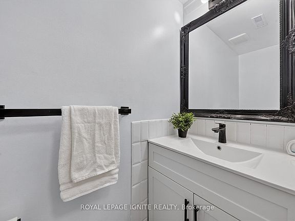 5th image of 200 Murison Blvd #33
