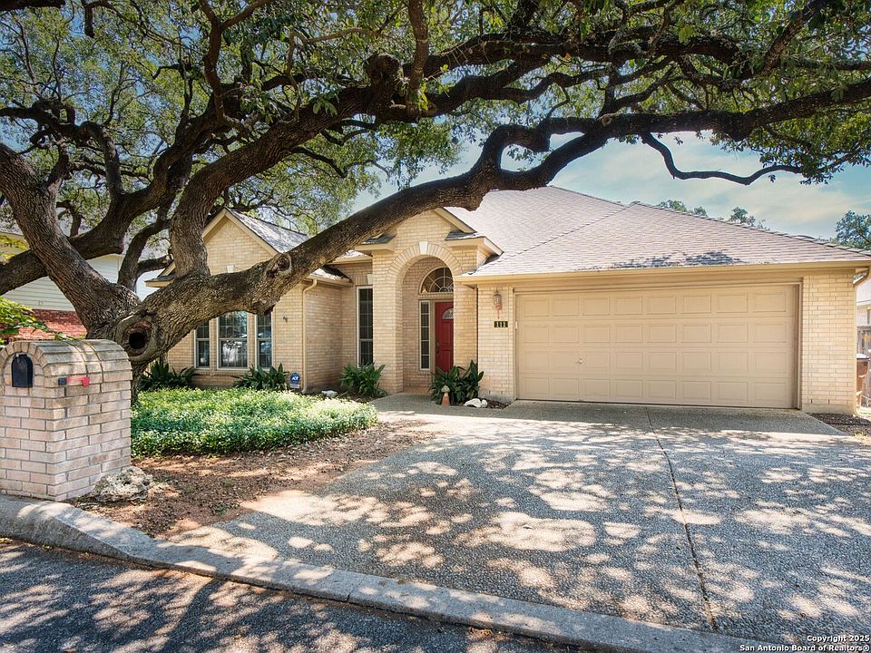 1st image of 111 Antler Cir