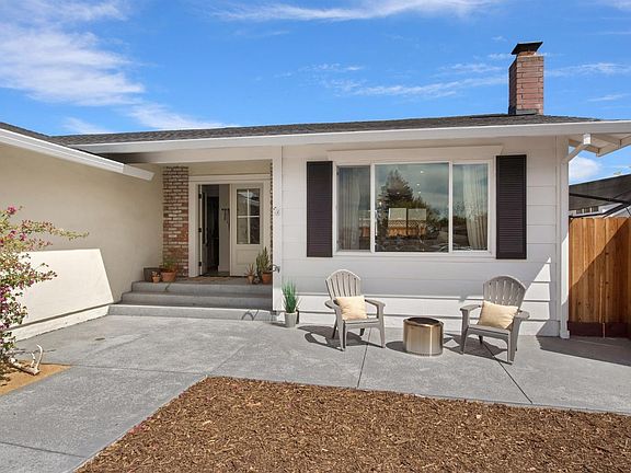 2nd image of 864 Cottage Ct