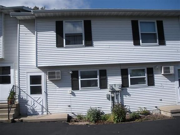 2nd image of 205 N Brookwood Dr