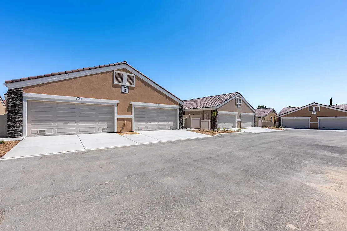 Rosamond — Photo 1