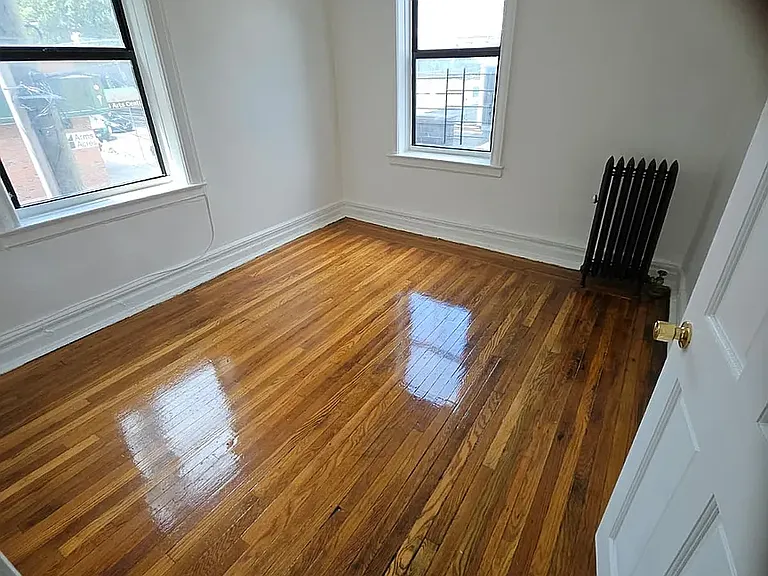 1 E 213th St #8F — Photo 4