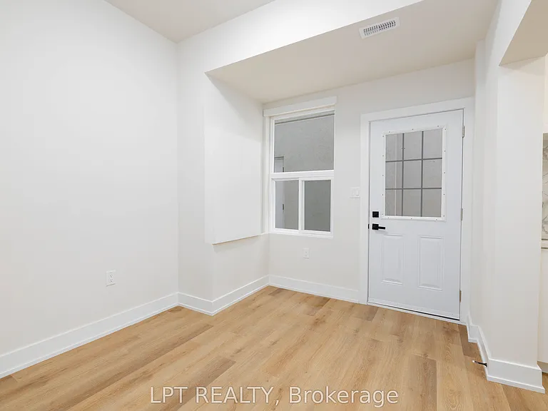 627 Crawford St #C — Photo 3