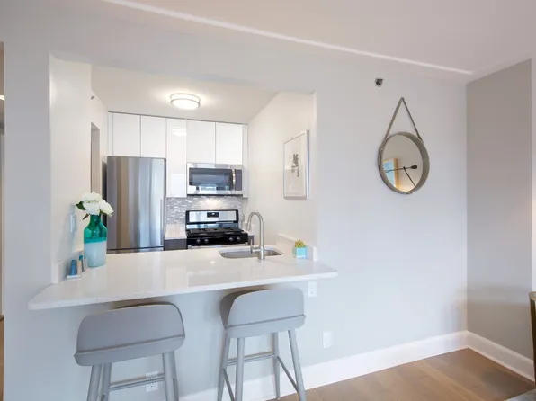 150 East 34th Street 206 image 2 of 30