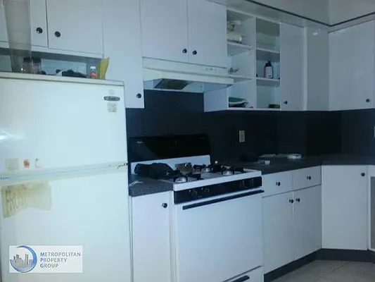Rented by Metropolitan Property Group | media 28