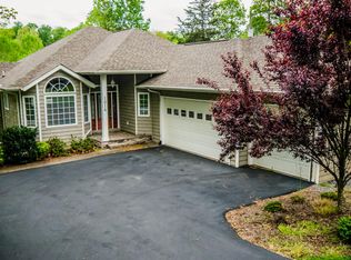 1914 Buccaneer Rd, Moneta, VA 24121