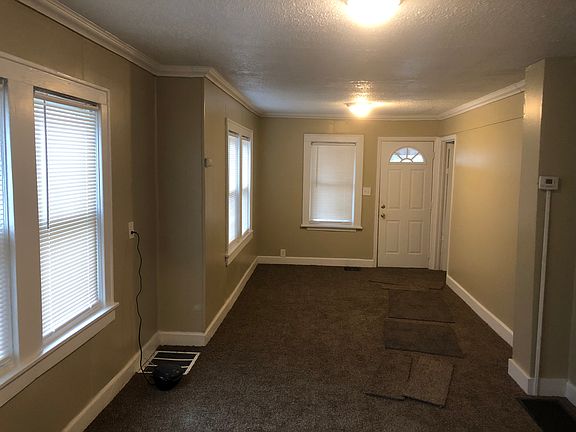 2nd image of 6839 Myrtle Ave