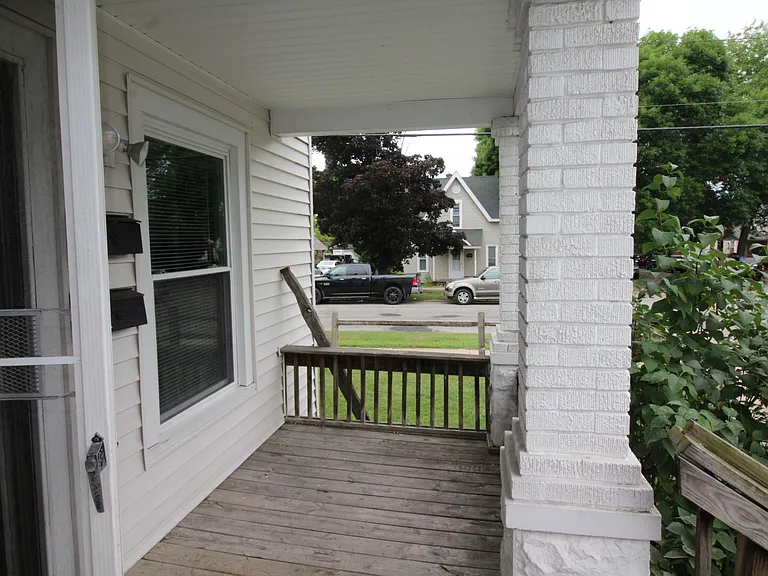 960 Dayton St SW #1 — Photo 2