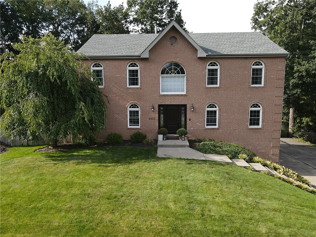 4163 Valleyvue Dr photo 1