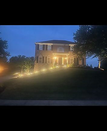 2nd image of 2114 W Grove Dr