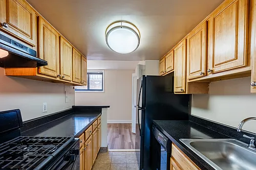 Takoma Landing Photo 1