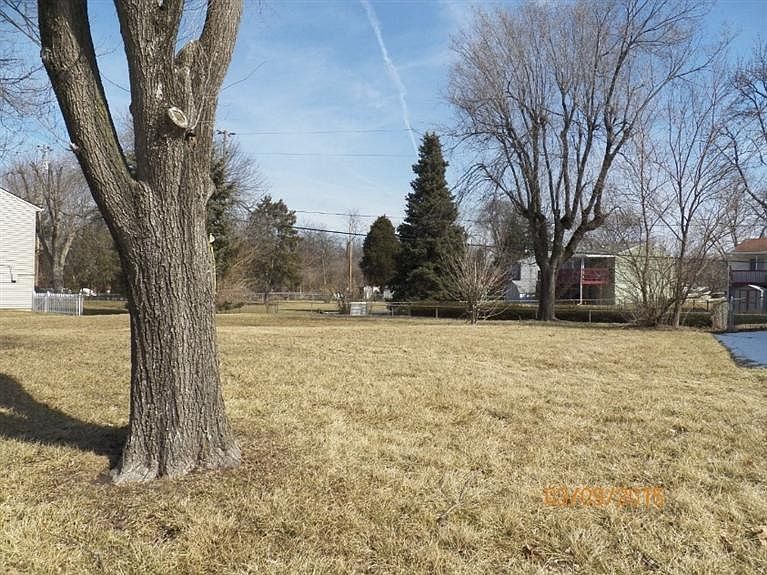 2nd image of 1320 S Alex Rd