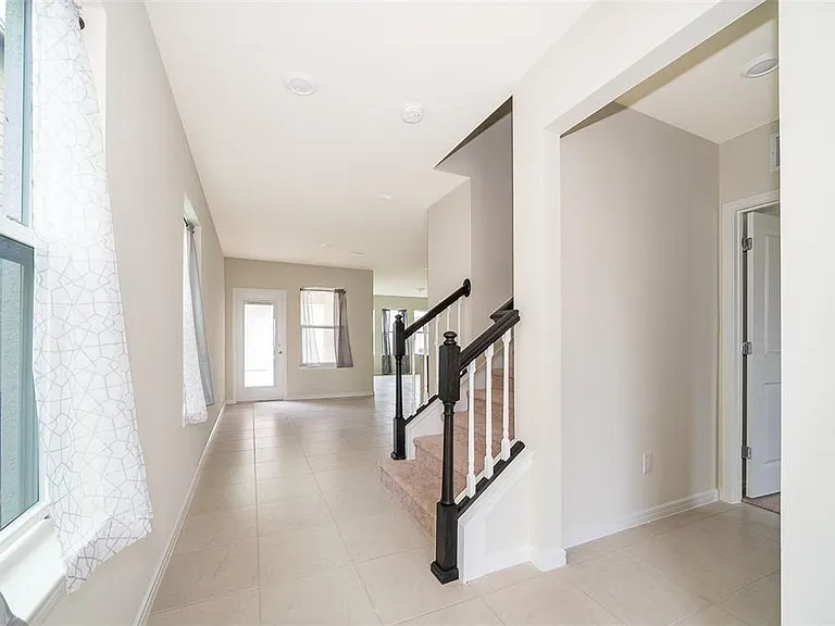 1941 Summer Serenity Dr — Photo 3