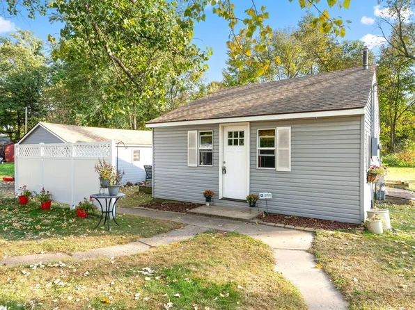 6904 228th Ln NE, Stacy, MN 55079