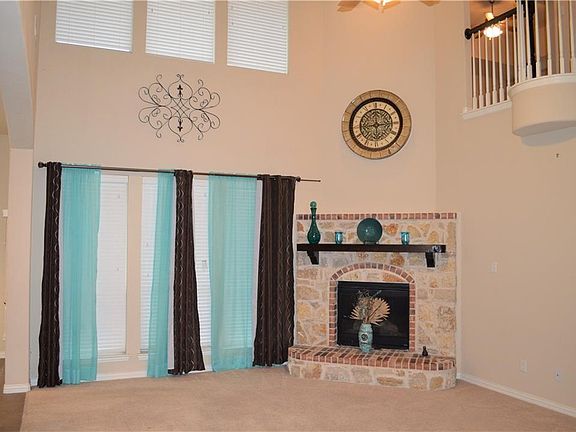5th image of 1712 Chacon Canyon Dr